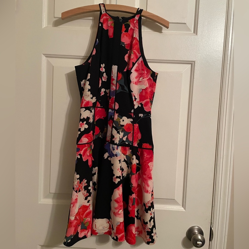 Guess dress, size 0, in black and pink